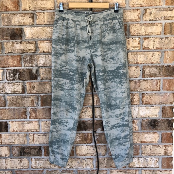 Athleta Cotton Blend Abstract Camo Green Gray Waist string Farallon Joggers SP - Picture 2 of 16